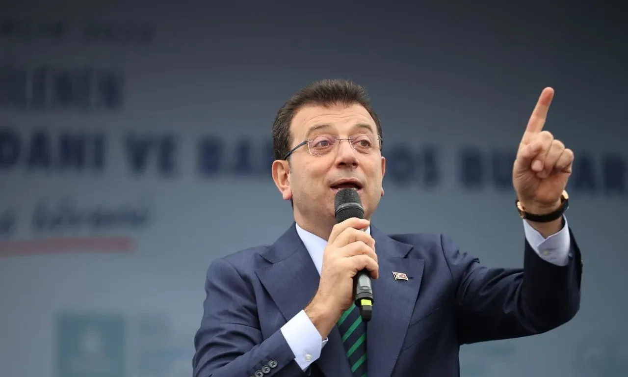 Ekrem İmamoğlu'nun 'sahte diploma' soruşturması! İstanbul Üniversitesi'nde açıklama geldi