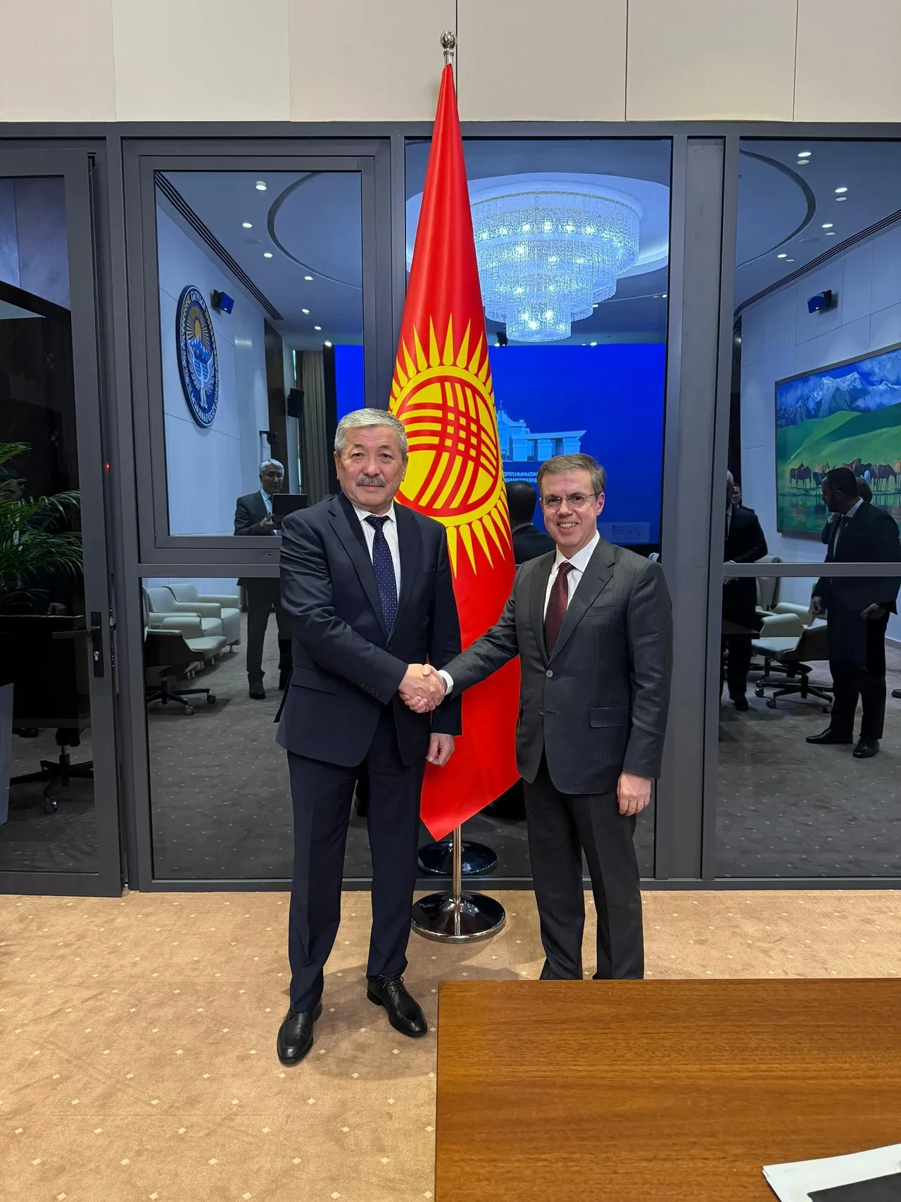 Enerji anlaşmasında kapasite büyüdü! Kırgızistan hükûmetinden İhlas Holding’in 7 milyar dolarlık yatırımlarına tam destek