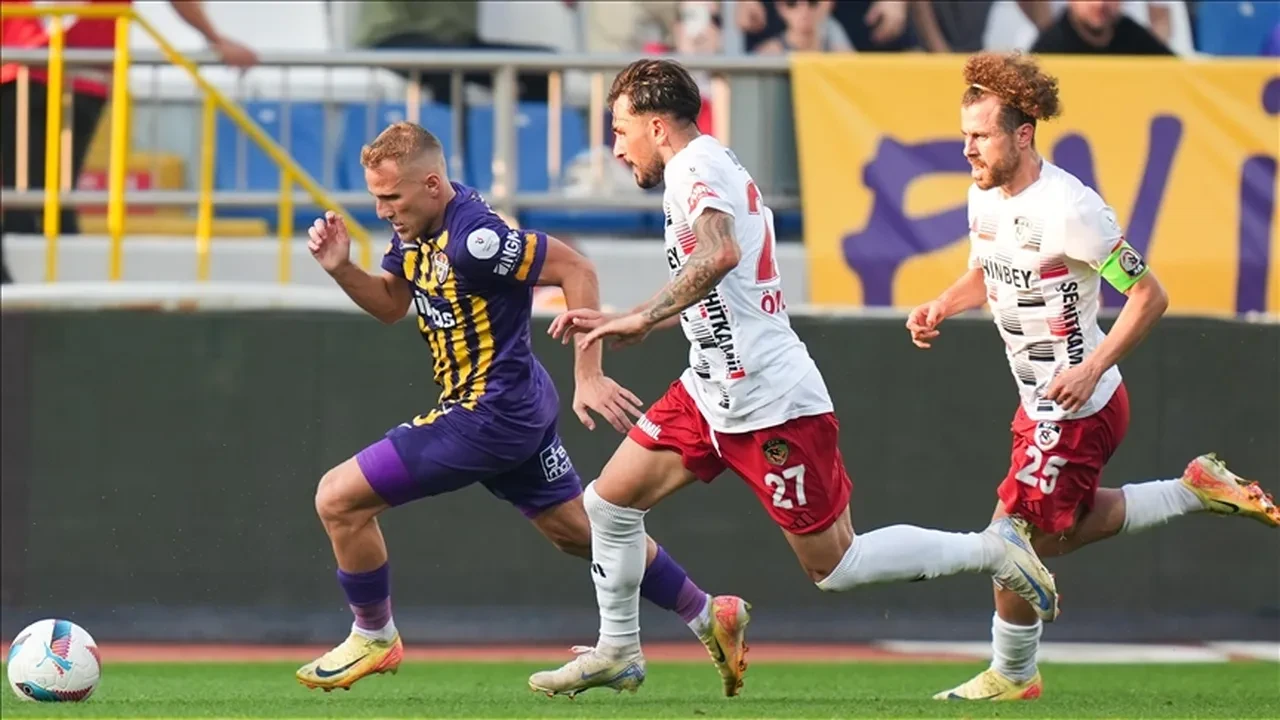 Gaziantep FK Eyüpspor canlı nereden izlenir? Karşılaşmada ilk düdük çaldı