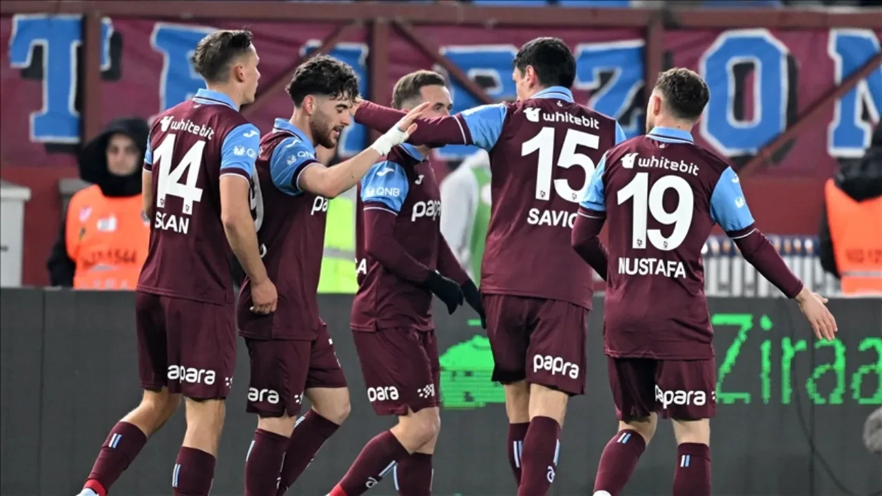 Konyaspor Trabzonspor nereden izlenir? Maçın başlamasına saatler kaldı
