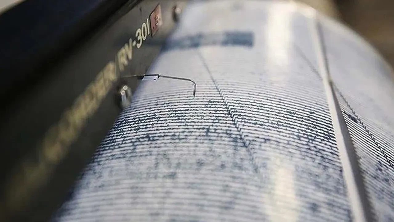 Son dakika | Antalya'da deprem! AFAD'dan ilk veriler geldi 