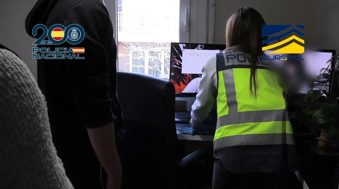 Yapay zeka ile çocuk istismarına uluslararası operasyon! 25 kişi gözaltında