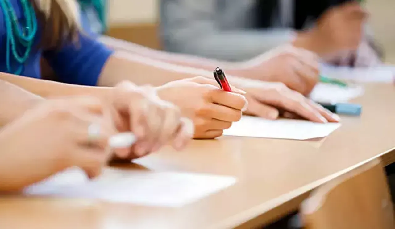 YKS başvuruları bitti mi? 2025 YKS son başvuru tarihi araştırılıyor