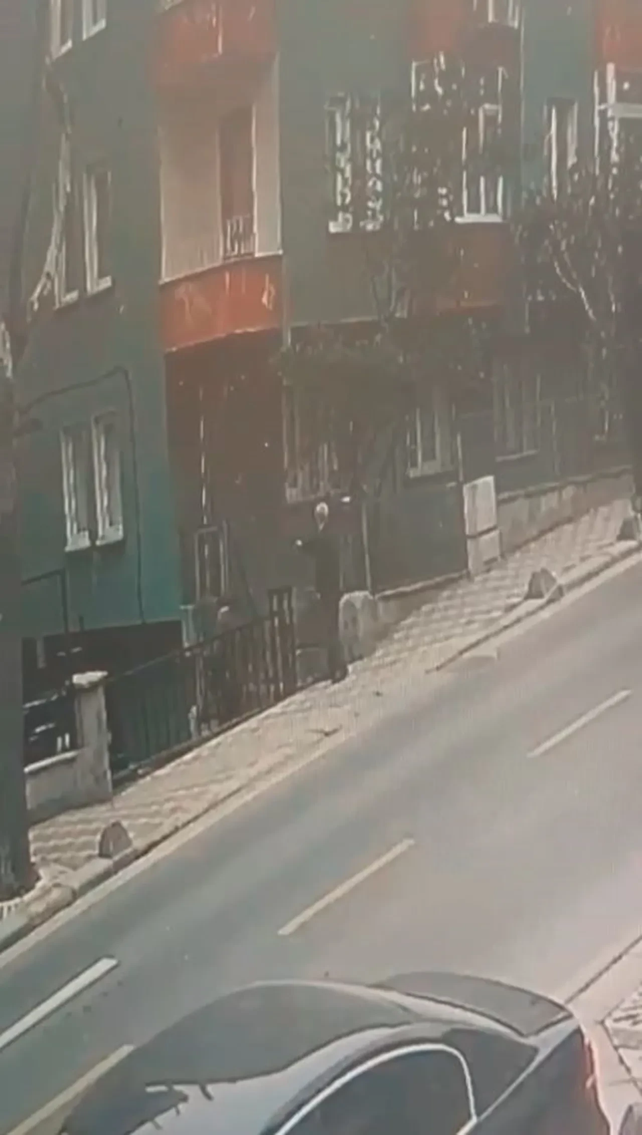 Esenler'de damat dehşeti! Kayınpederini evin önünde böyle katletti