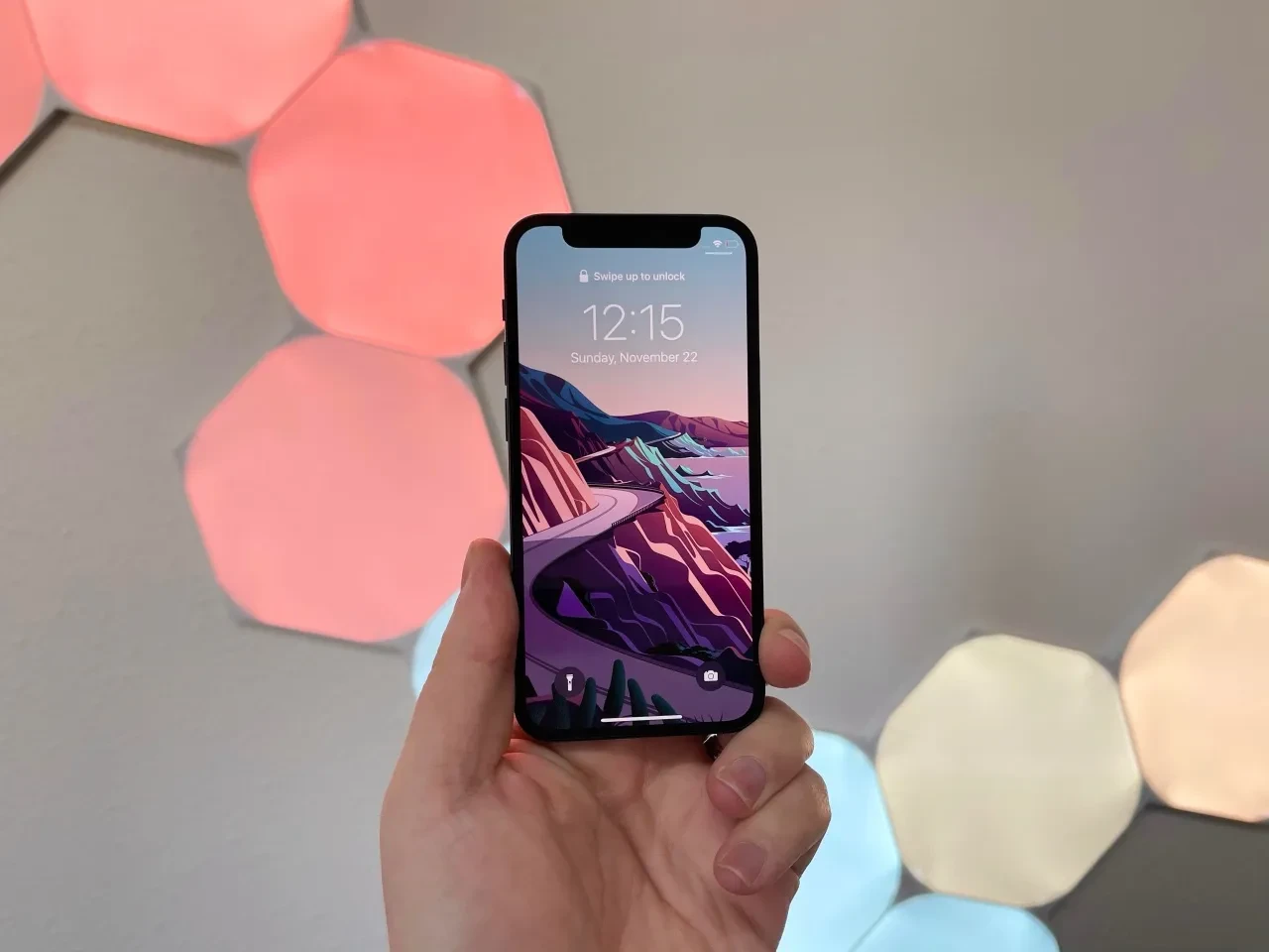 iPhone mini defteri kapatıldı: Apple'dan küçük telefon bekleyenlere kötü haber