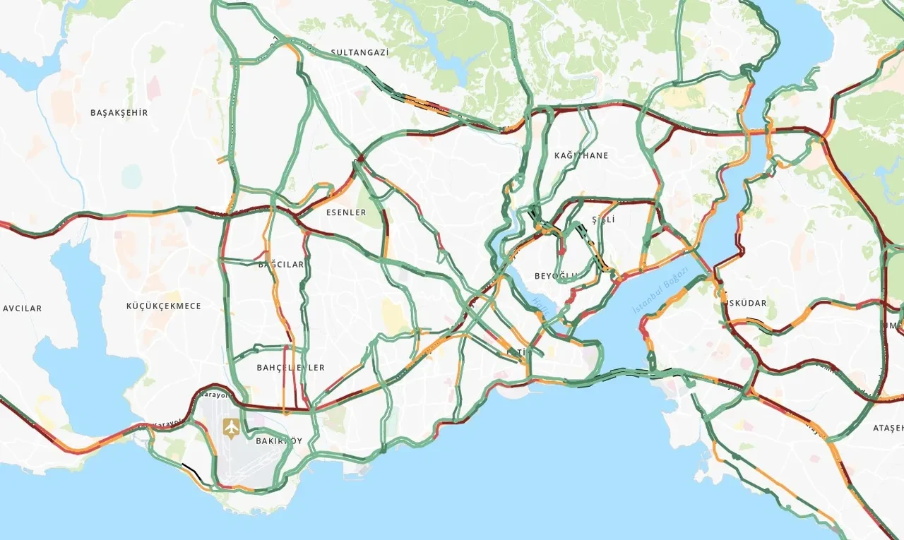 İstanbul'da Ramazan Bayramı'nda ezber bozuldu! Trafik haritası kıpkırmızı oldu