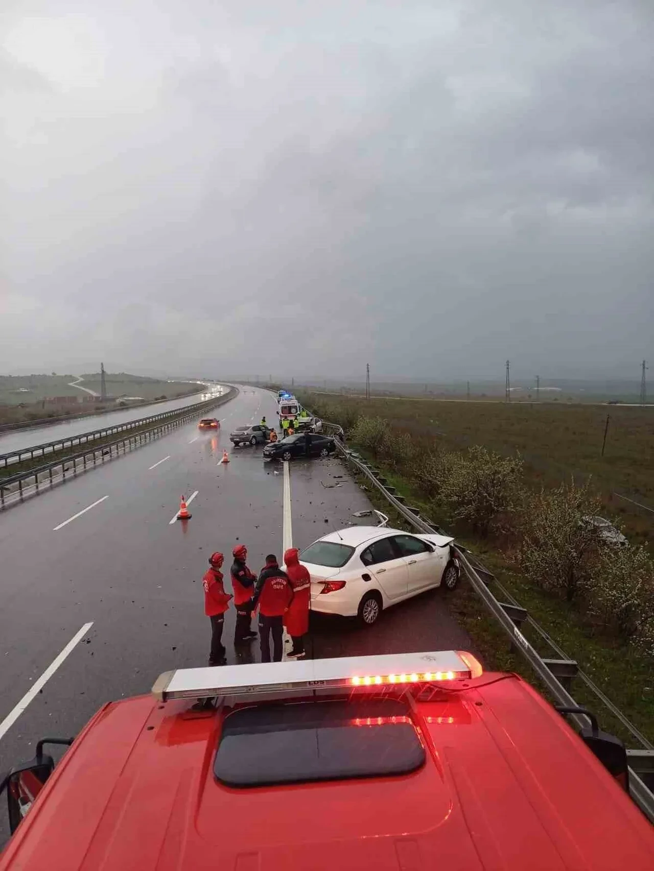 Bayramda feci kaza! Susurluk’ta 5 araç birbirine girdi: 2 ölü, 4 yaralı