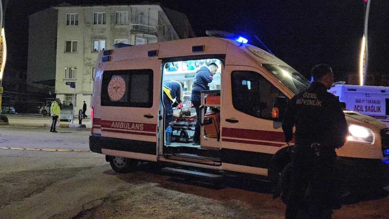 Bıçaklı kavgada kan aktı: Ölü ve yaralılar var