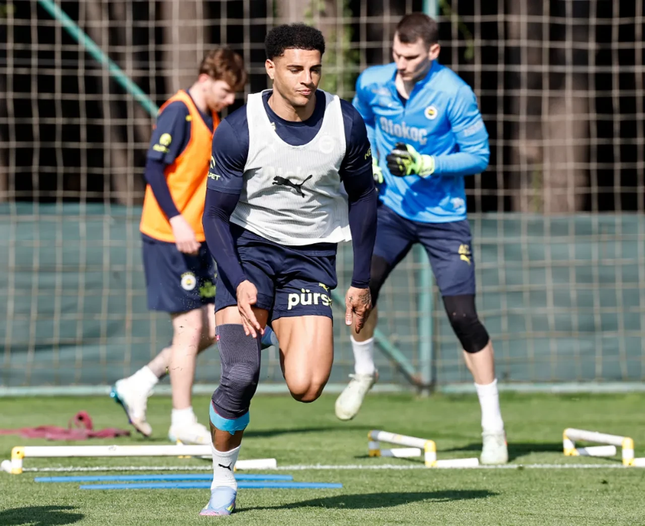 Derbi öncesi Fenerbahçe'ye 3 müjde birden! Galatasaray kadrosu şekilleniyor