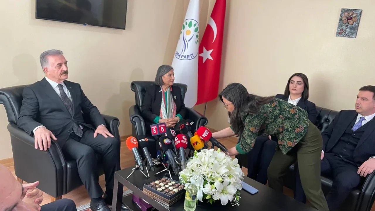 MHP ve DEM Parti ilk kez bayramlaştı