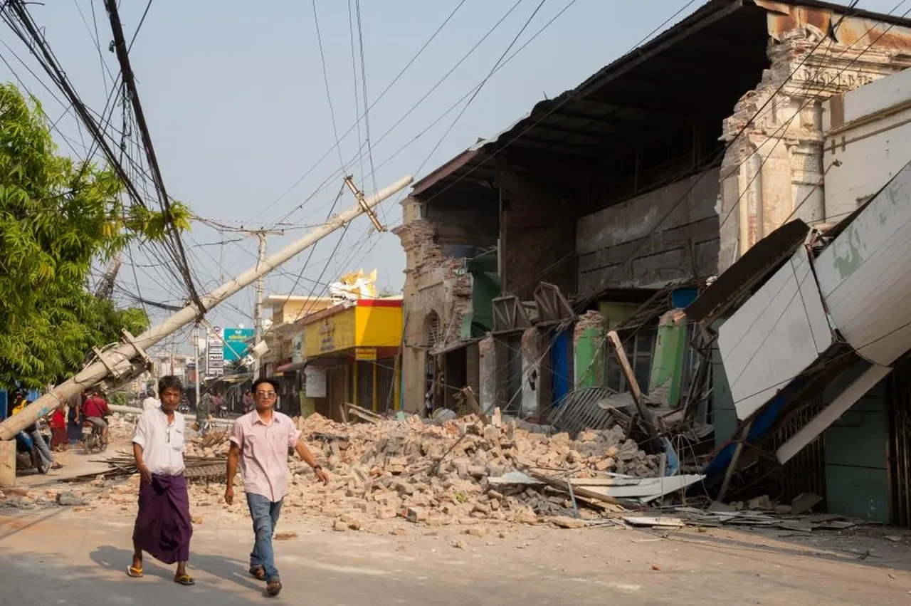 Myanmar'daki depremde acı bilanço her saat artıyor! Yüzlerce kişi halen kayıp