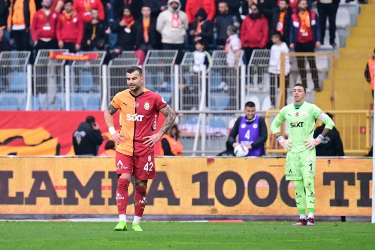 Okan Buruk kriz iddialarına sert çıktı! 'İstifamı isteyenler Fenerbahçe taraftarıdır'