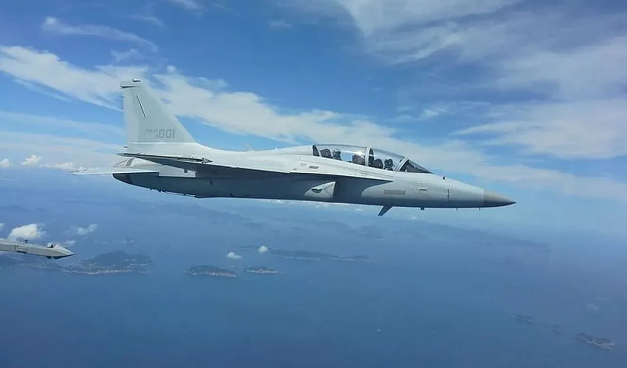 Savaş uçağı bir anda ortadan kayboldu! Arama çalışmaları başlatıldı