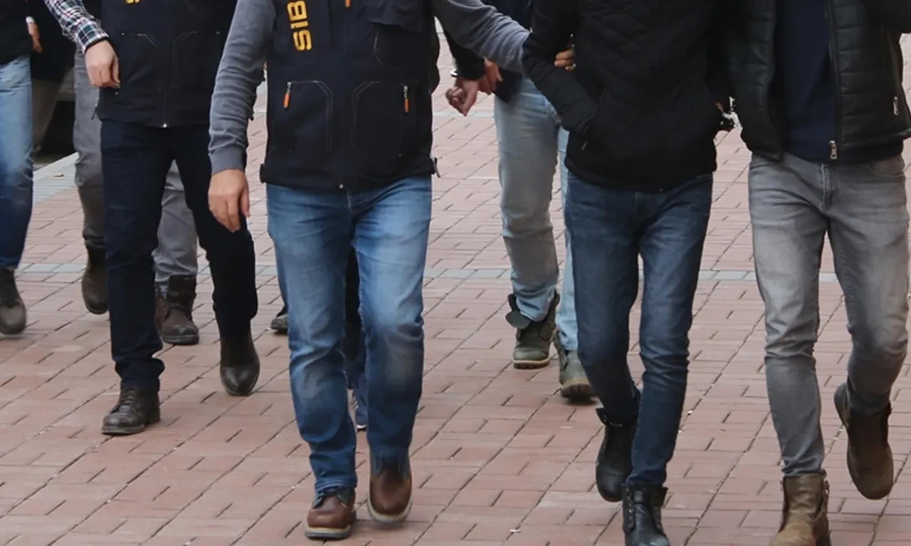 Son dakika | İstanbul merkezli 8 ilde yasa dışı bahis soruşturması: 2 milyar TL'lik para trafiği