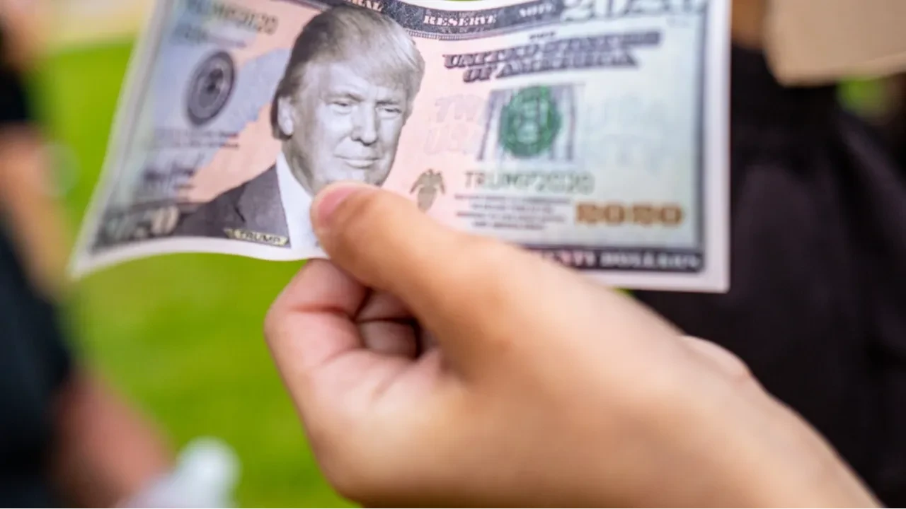 Yasa tasarısı sunuldu! 100 dolarlık banknotlarda Trump'ın yüzü olacak