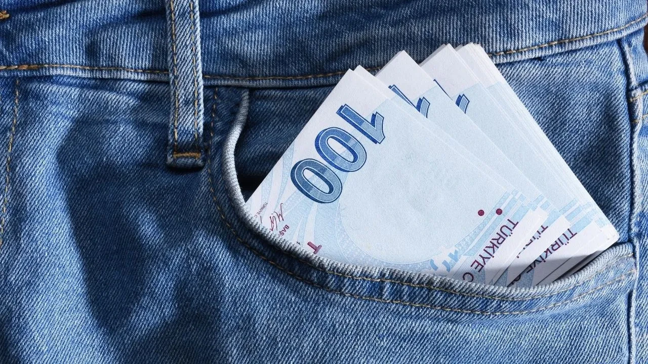 Biri gelir biri gider finans kuralı servetinizin anahtarı olacak! Borç sarmalına veda edin: Nakit biriktirmede devrim