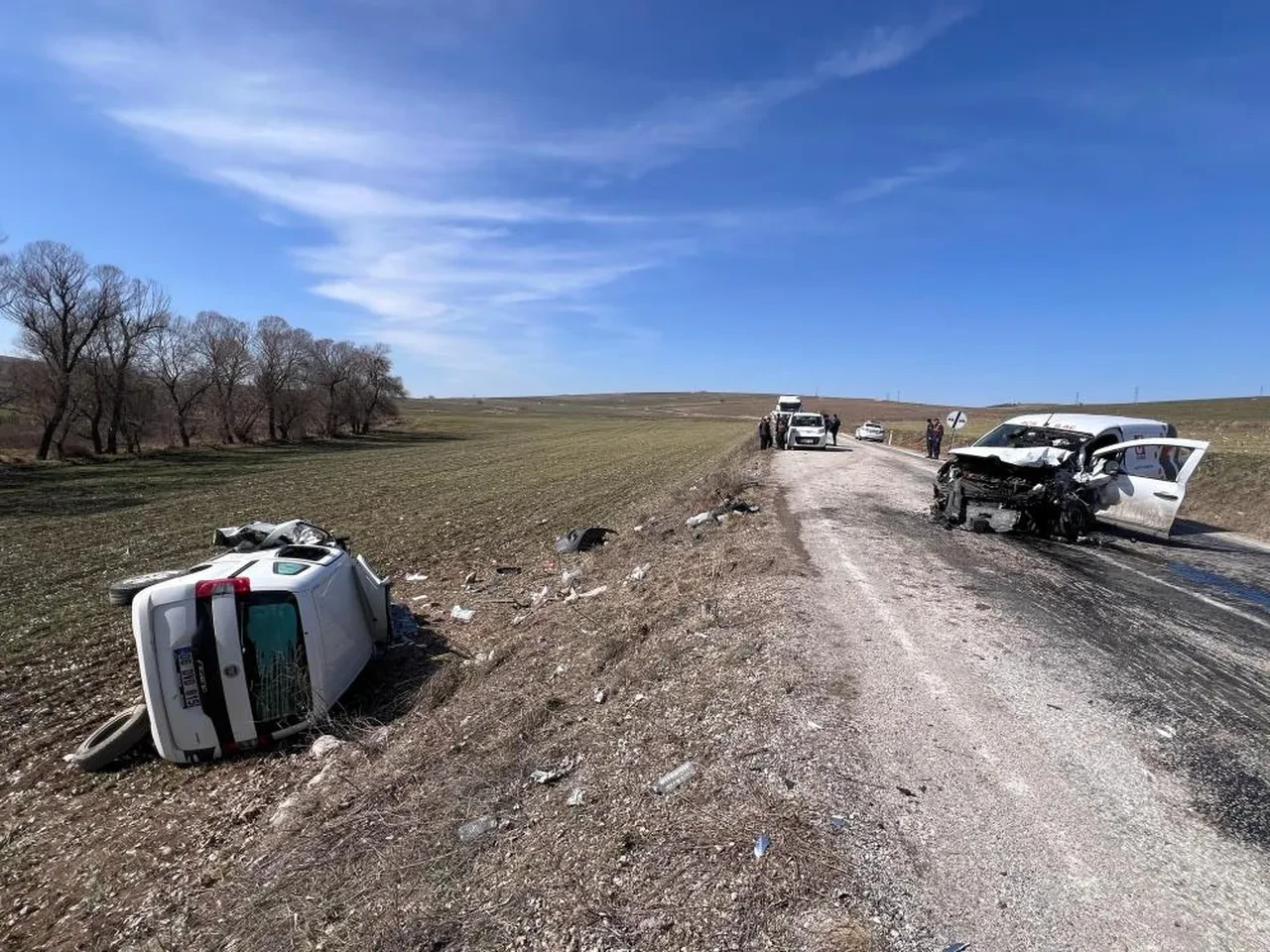 Çorum’da ticari araçlar çarpıştı: Ölü ve yaralılar var!