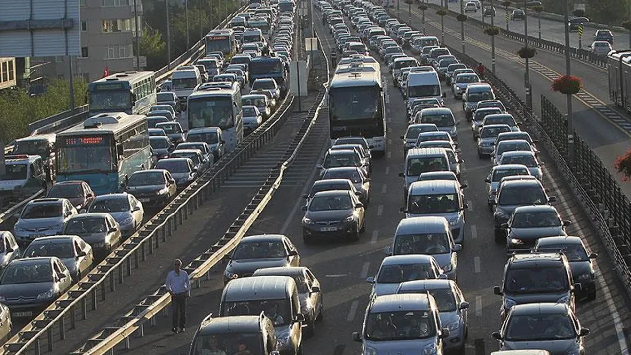 İstanbul trafik yoğunluk haritası! Megakentte her sabah manzara aynı 