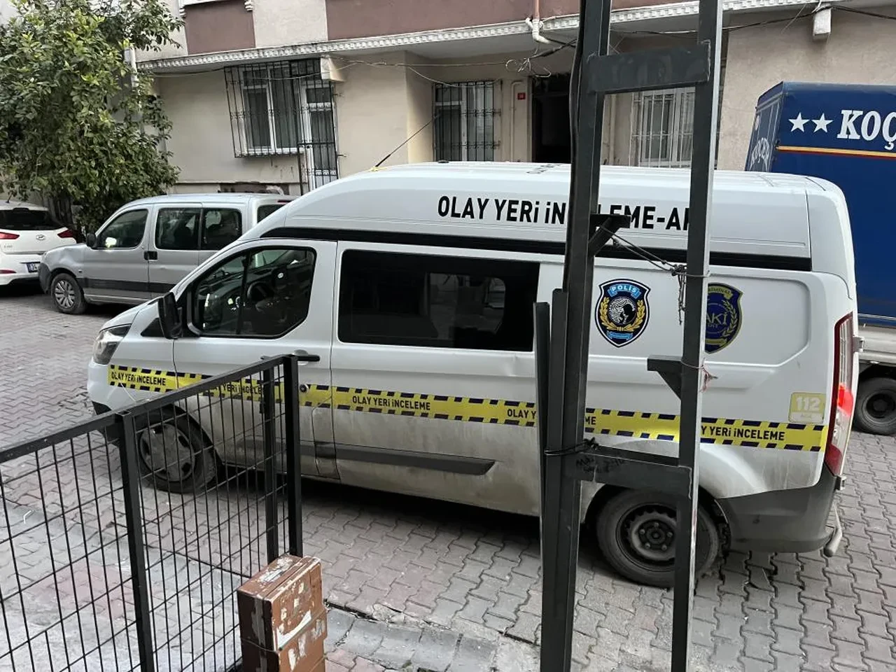 Küçükçekmece’de silahlı çatışma: Akrabalar birbirine girdi!