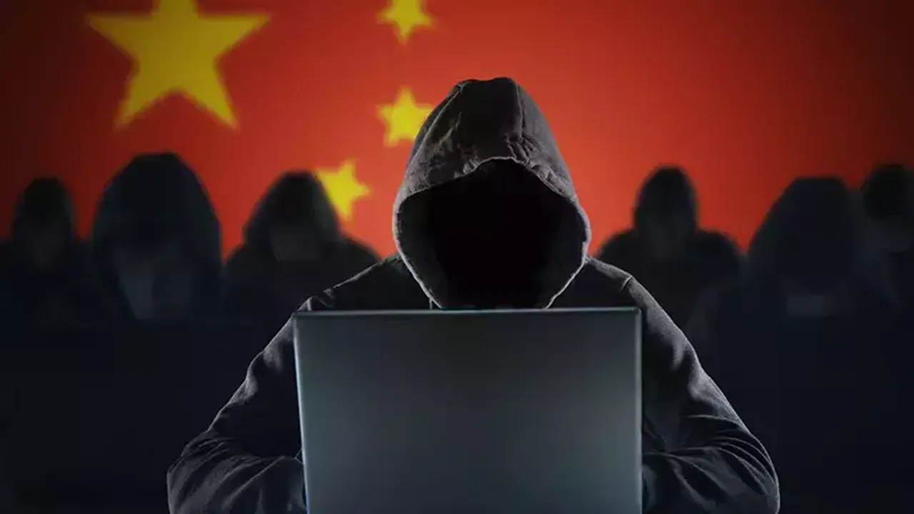 ABD, 2 bilgisayar korsanının başına büyük ödül koydu: Yardım edene 2'şer milyon dolar para verilecek