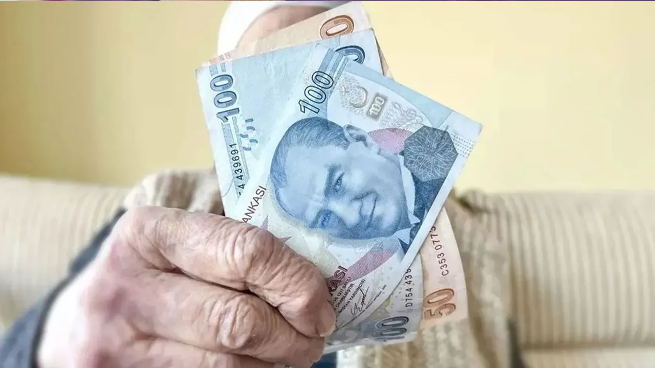AK Parti'den emekli ikramiyesi açıklaması! Meclis’te düzenleme için 3'lü toplantı