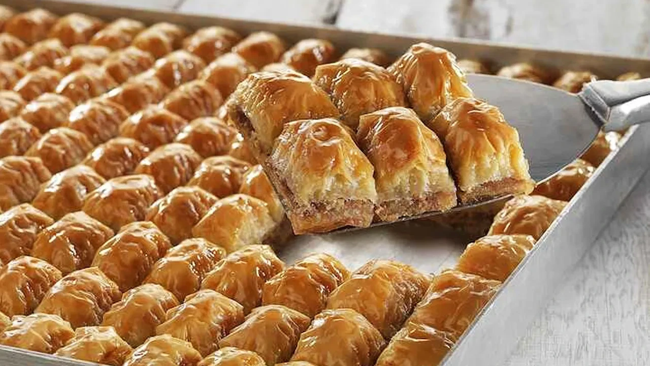 Bakanlık hileli gıda ürünlerini ifşa etti: Baklavadan çekirdek çıktı