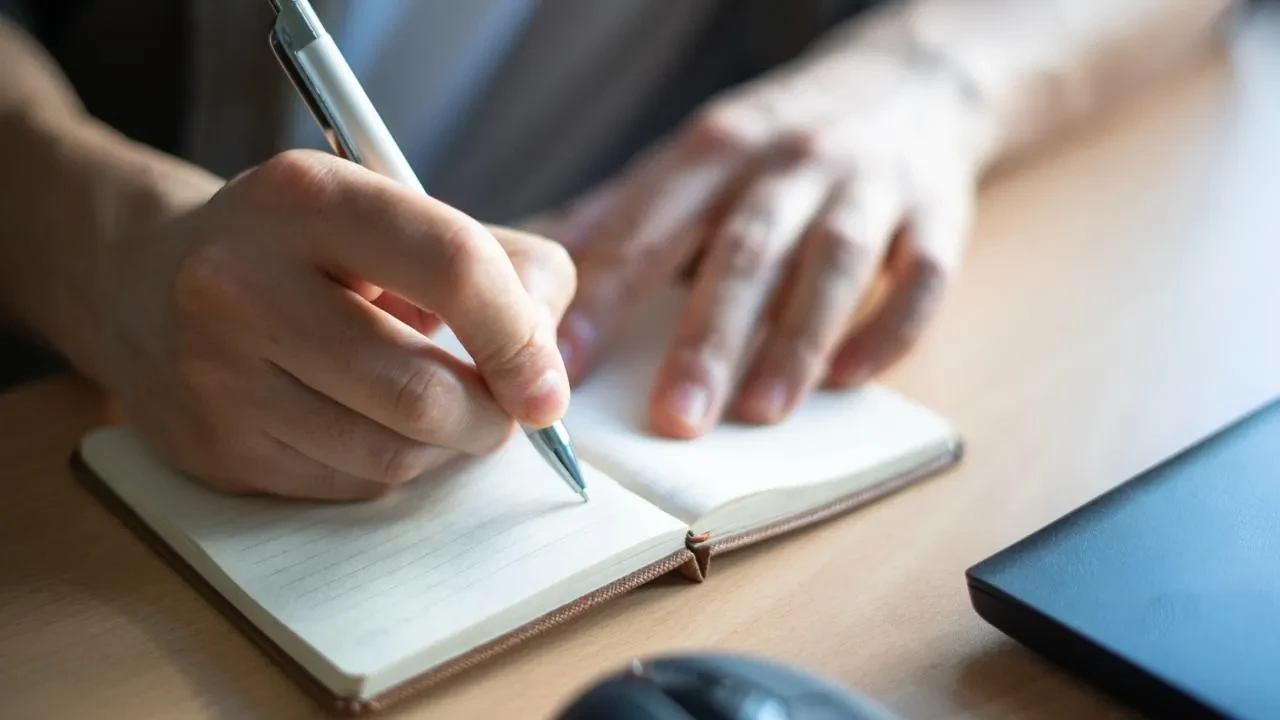 Birkaç nasıl yazılır? TDK birkaç ayrı mı yazılır, birleşik mi olur?