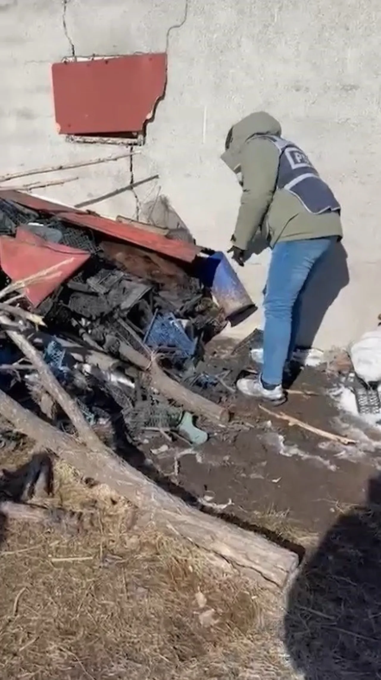 Hurdalıktan çıkanlar şoke etti! Ekipler bile şaştı kaldı: Cephanelikten farkı yok