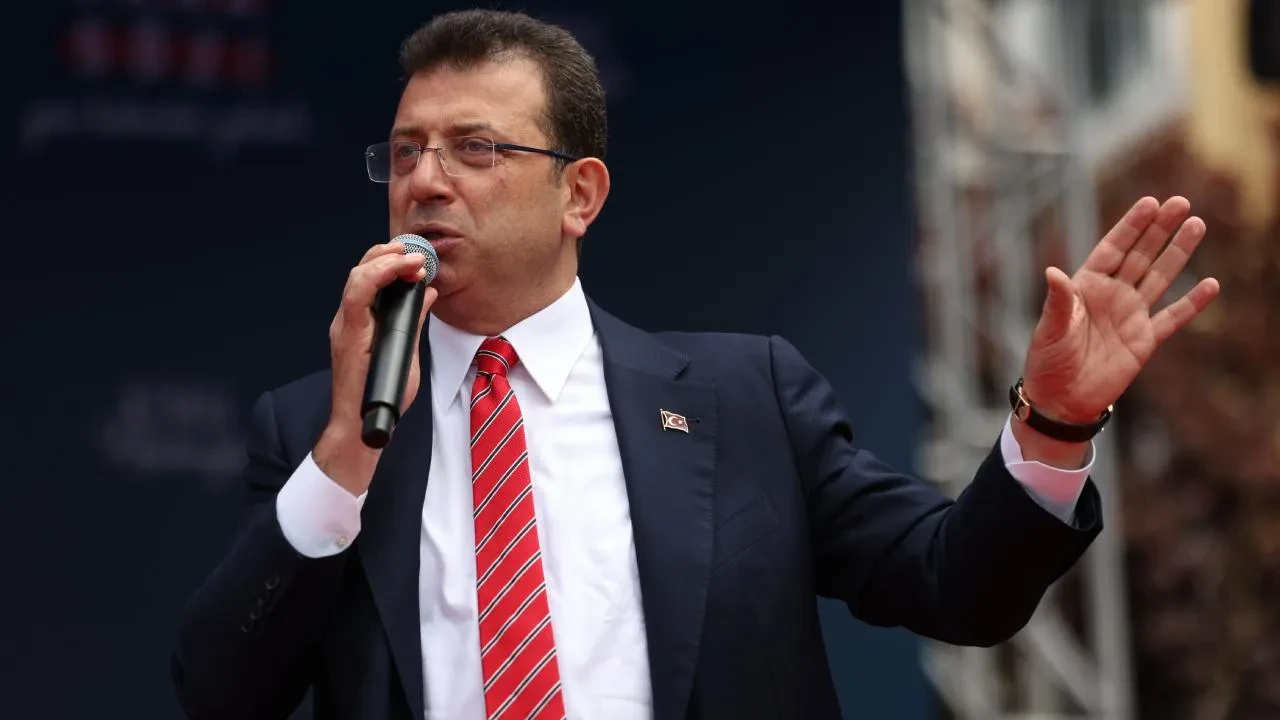 İBB Başkanı Ekrem İmamoğlu adaylığını duyurdu