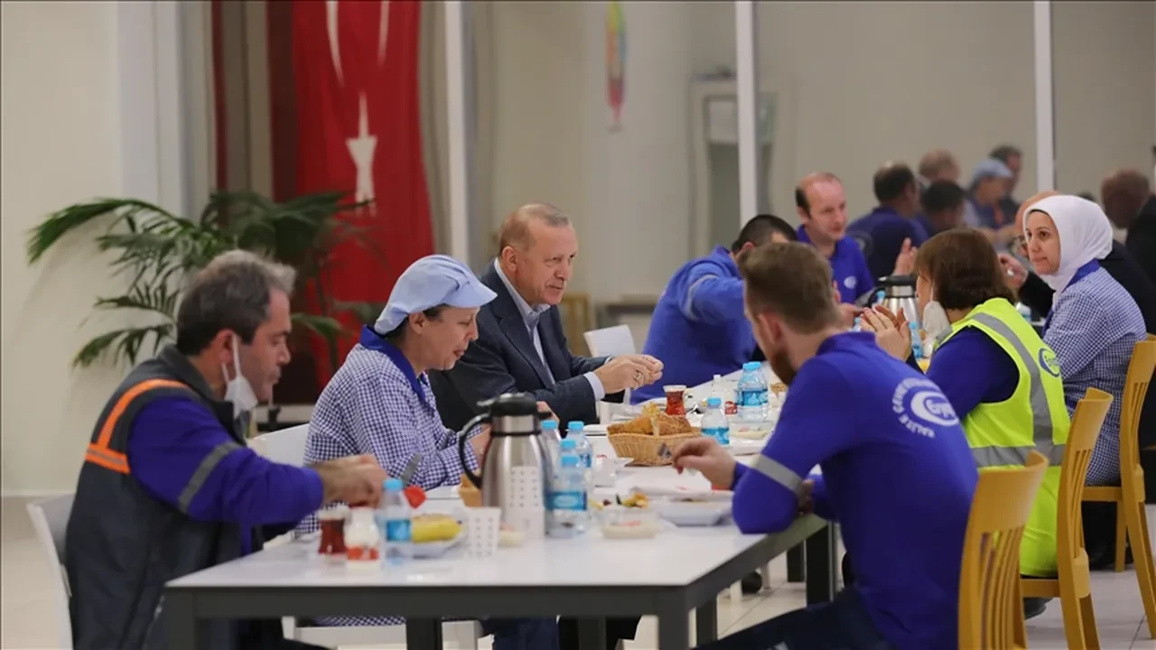 Mobbing kararı Resmi Gazete'de yayımlandı! 'İşçilerin hakkı devlet güvencesinde'