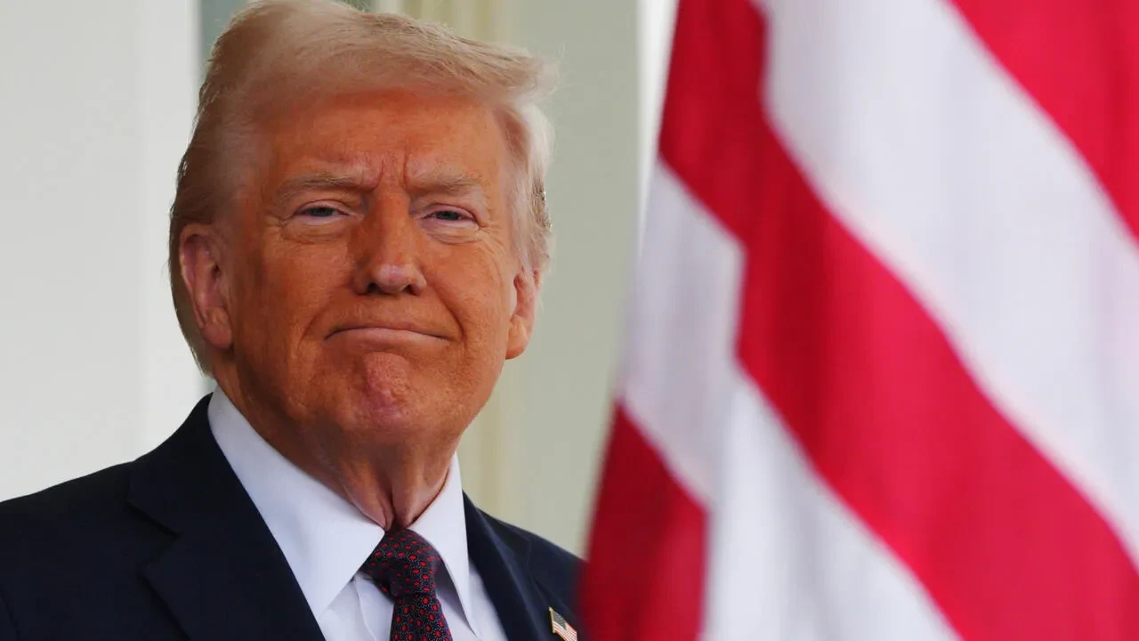 Trump'ın hamlesi yeni kriz çıkarıyor! Dev sektör sarsıldı