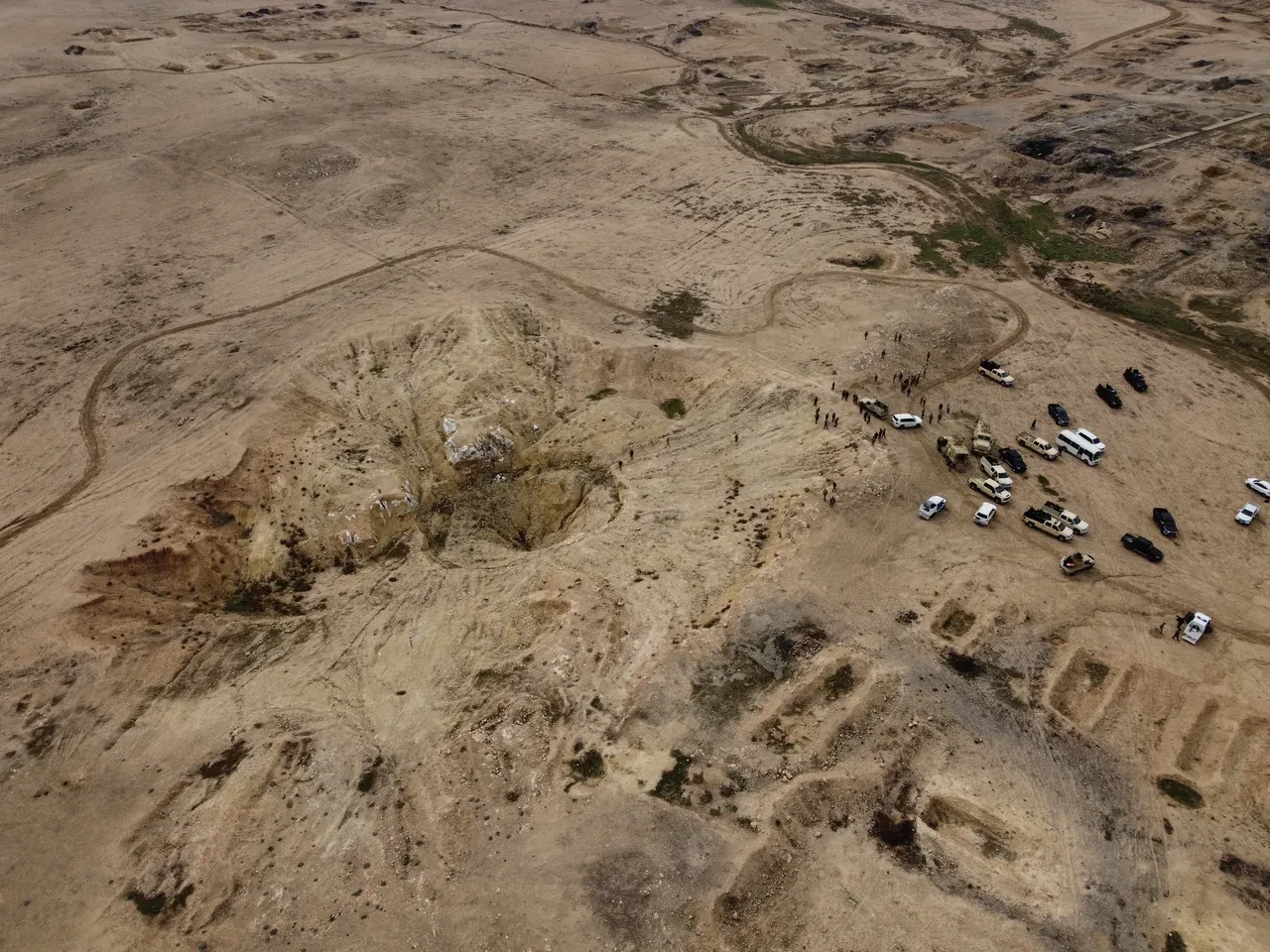 Türkiye'nin sınırında ölüm çukuru: 2 binden fazla ceset çıkarılacak