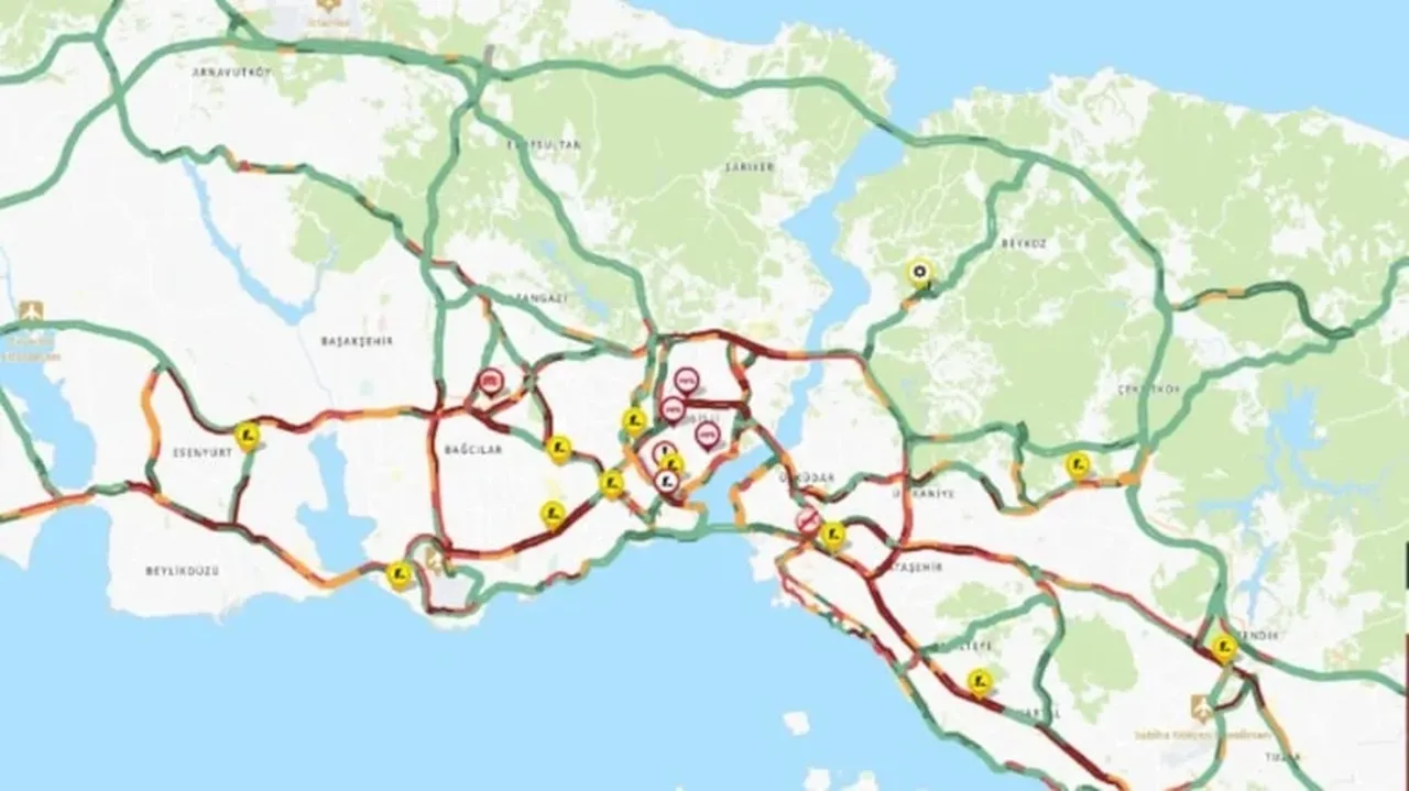 İstanbul'da Ramazan trafiği! Mesai çıkışı yollar kilitlendi
