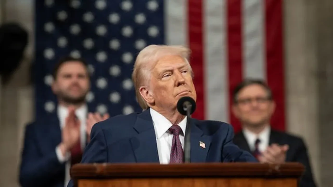 İran Dini Lideri Hamaney'den Trump'a sert yanıt! "Kesinlikle kabul etmeyeğiz"