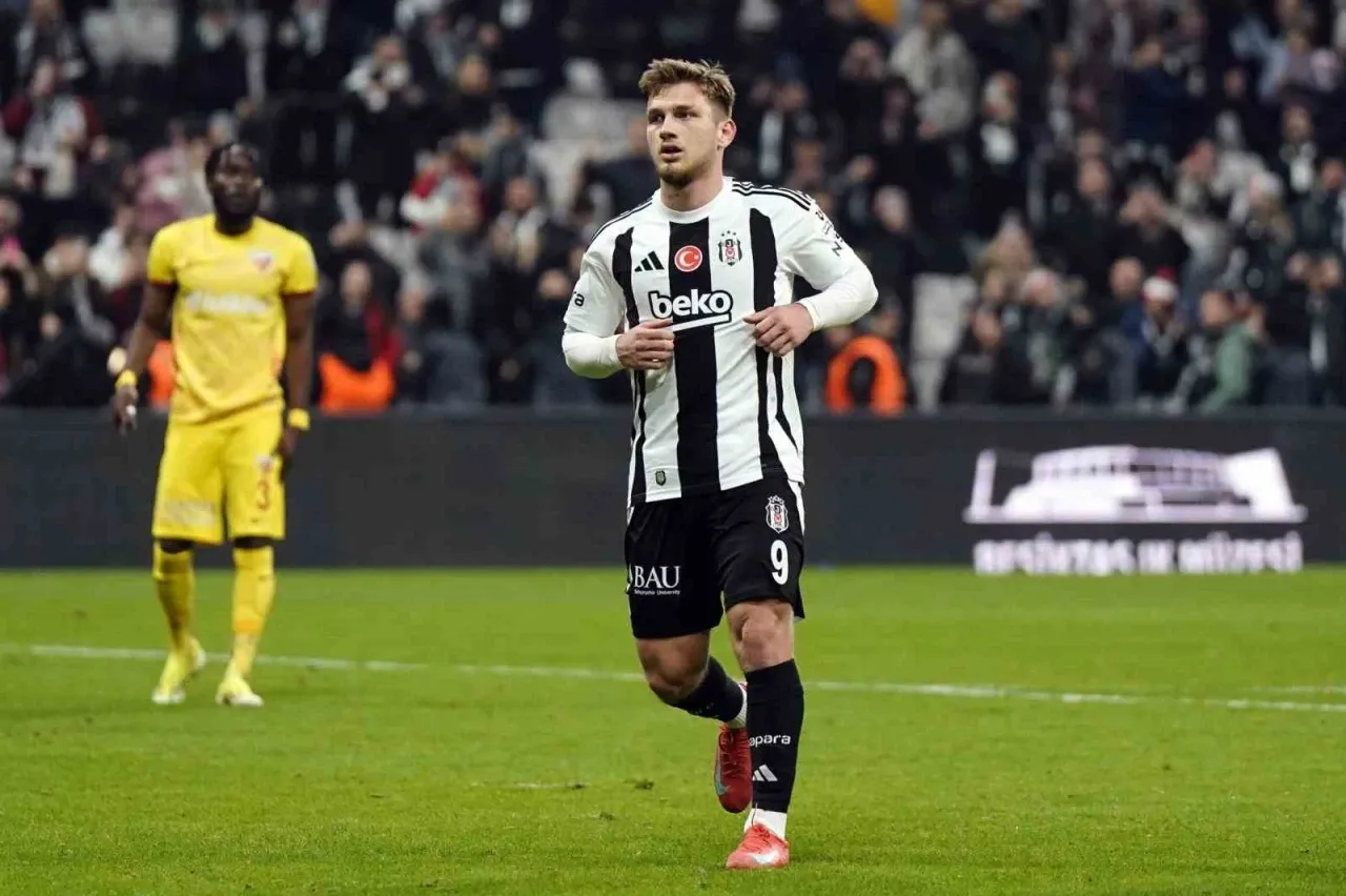 Premiere Lig devi Semih Kılıçsoy'un peşinde!