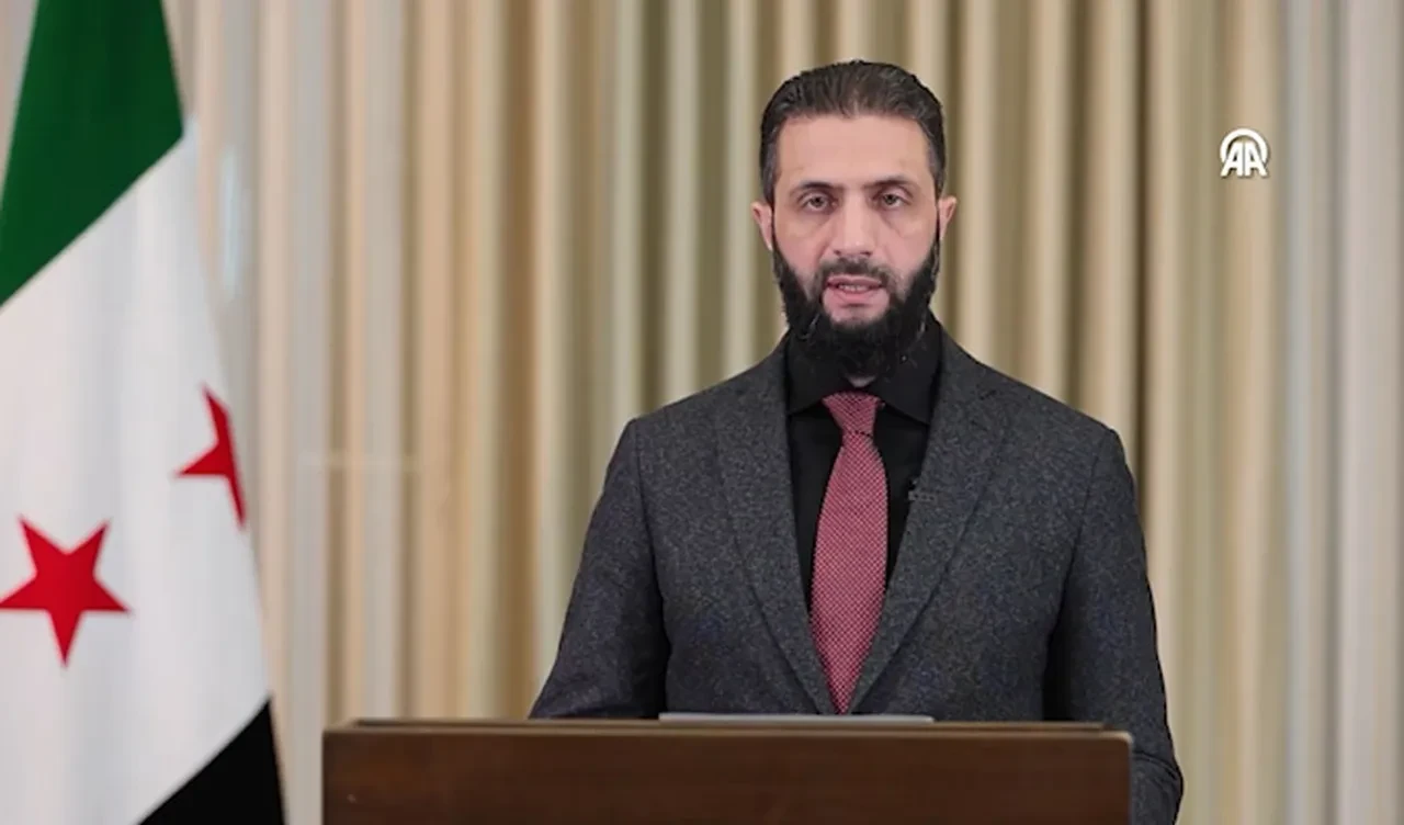 Suriye'de devrik lider Esad güçlerine karşı operasyon! Ahmed Şara 'birlik, beraberlik' mesajı verdi: Silah bırakın!