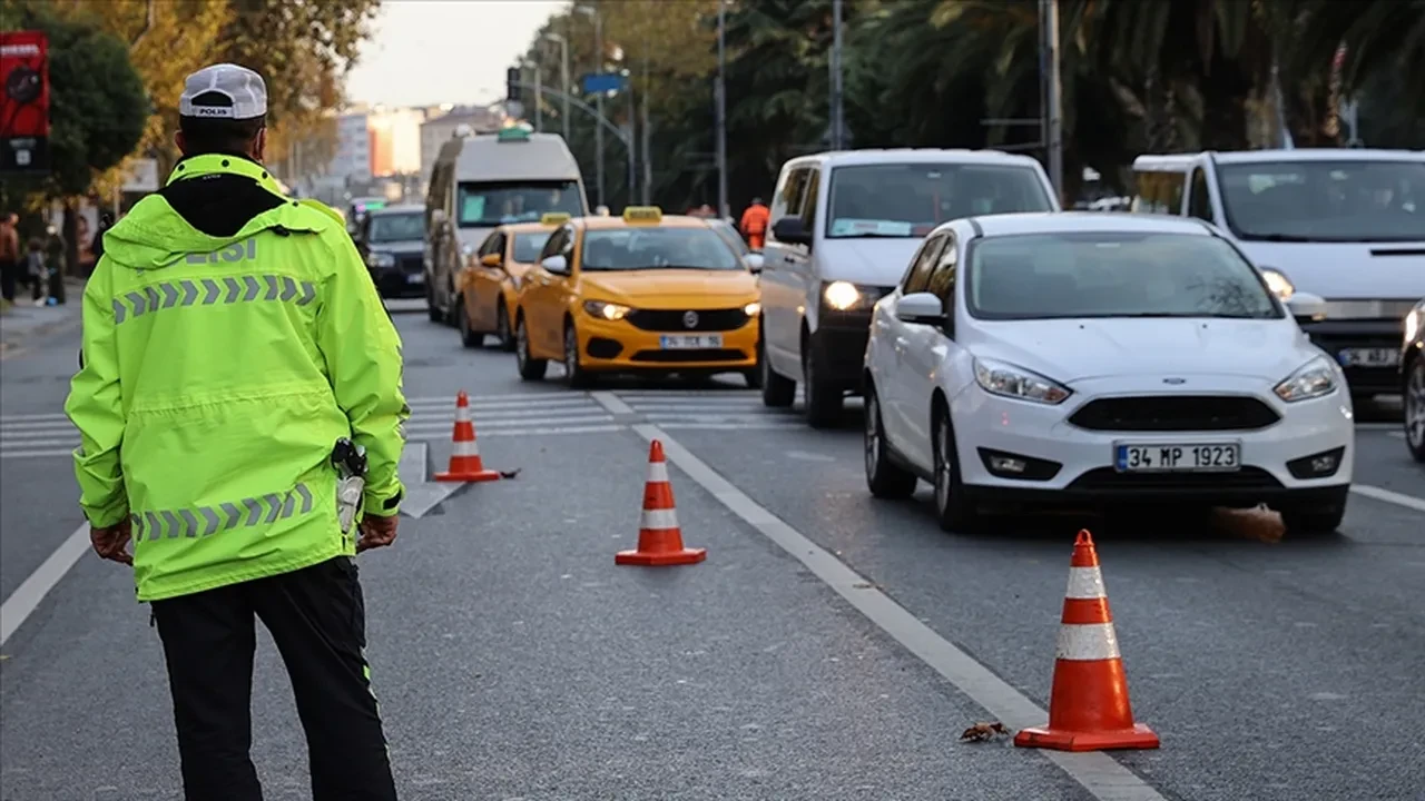 İstanbul'da pazar günü bu yollar trafiğe kapalı