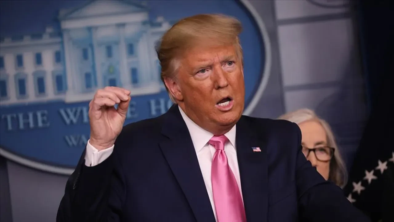 Trump'ın tartışmalı yasağı dönüyor: Ülkeleri kırmızı, sarı ve turuncu olarak ayırıp yasak uygulayacak
