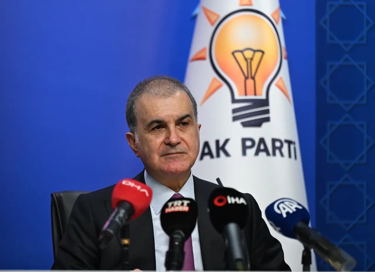 AK Parti'den Özgür Özel'in boykot çağrısına tepki: Türkiye'yi tehdit ediyor
