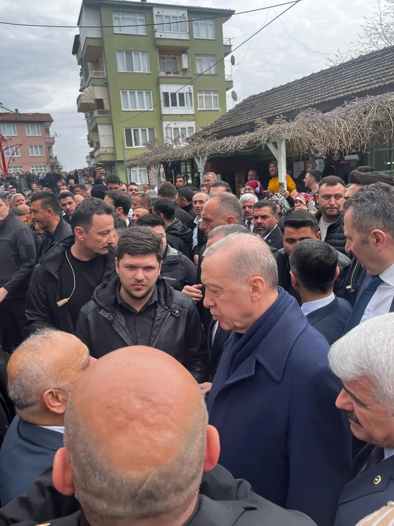 Burhan Abiş kimdir? AK Parti’nin kurucularındandı hayatını kaybetti