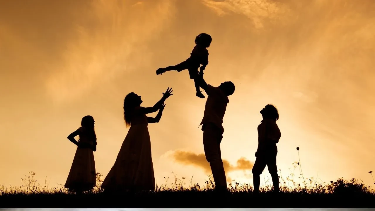 Düşük faizli kredi ve yeni kart geliyor! Evlilikten konuta eğitimden emekliliğe büyük destek: 2025 Aile Yılı