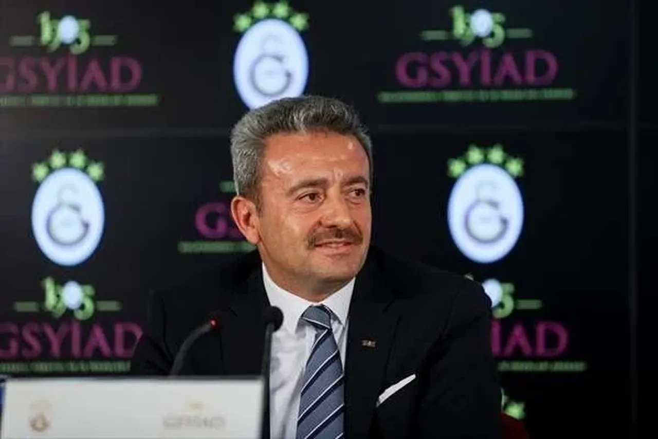 Fenerbahçe derbisi öncesi Galatasaray'dan olay gönderme: Acun Ilıcalı algı yapıyor!