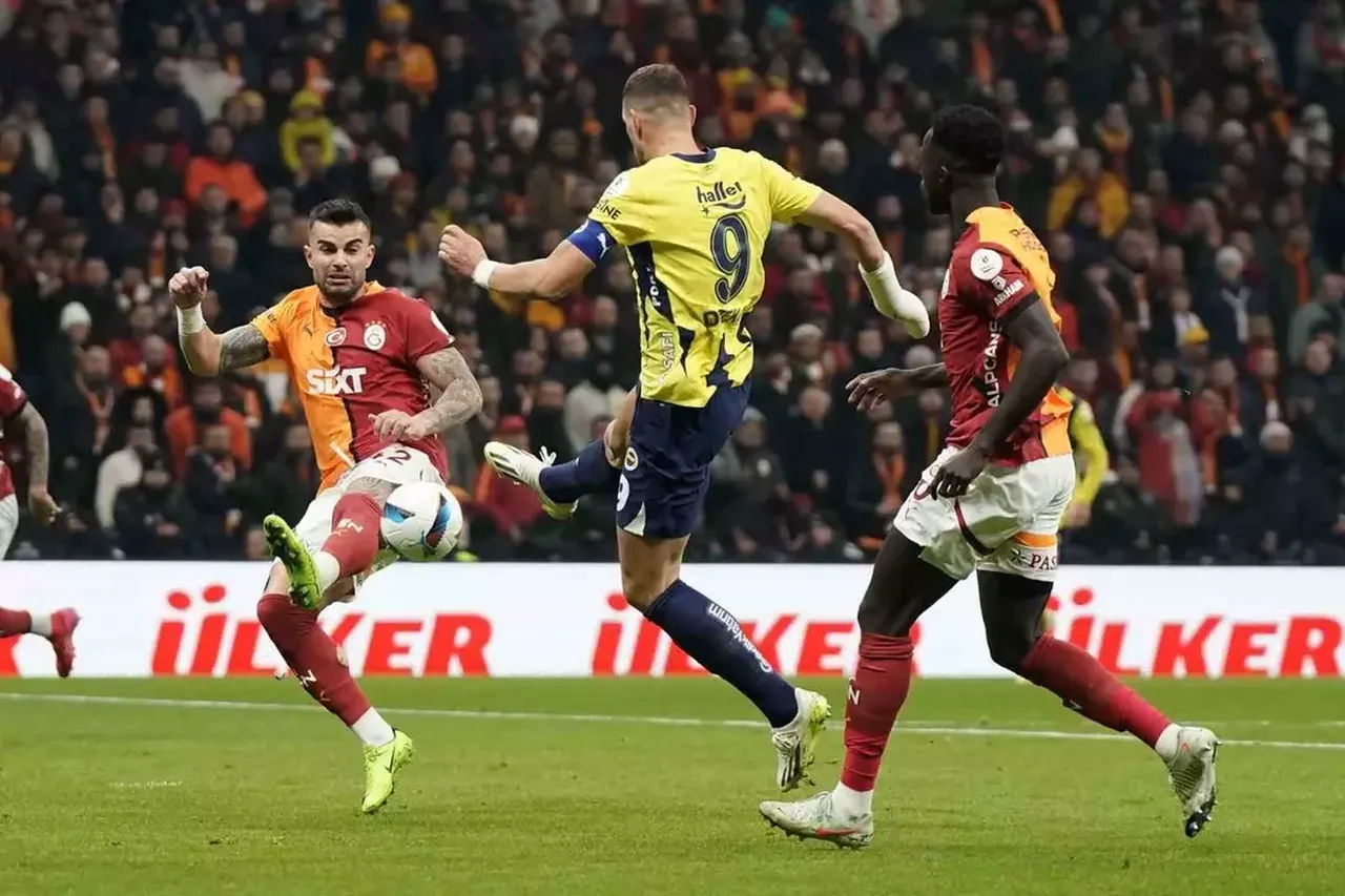 Fenerbahçe derbisi öncesi Galatasaray'dan olay gönderme: Acun Ilıcalı algı yapıyor!