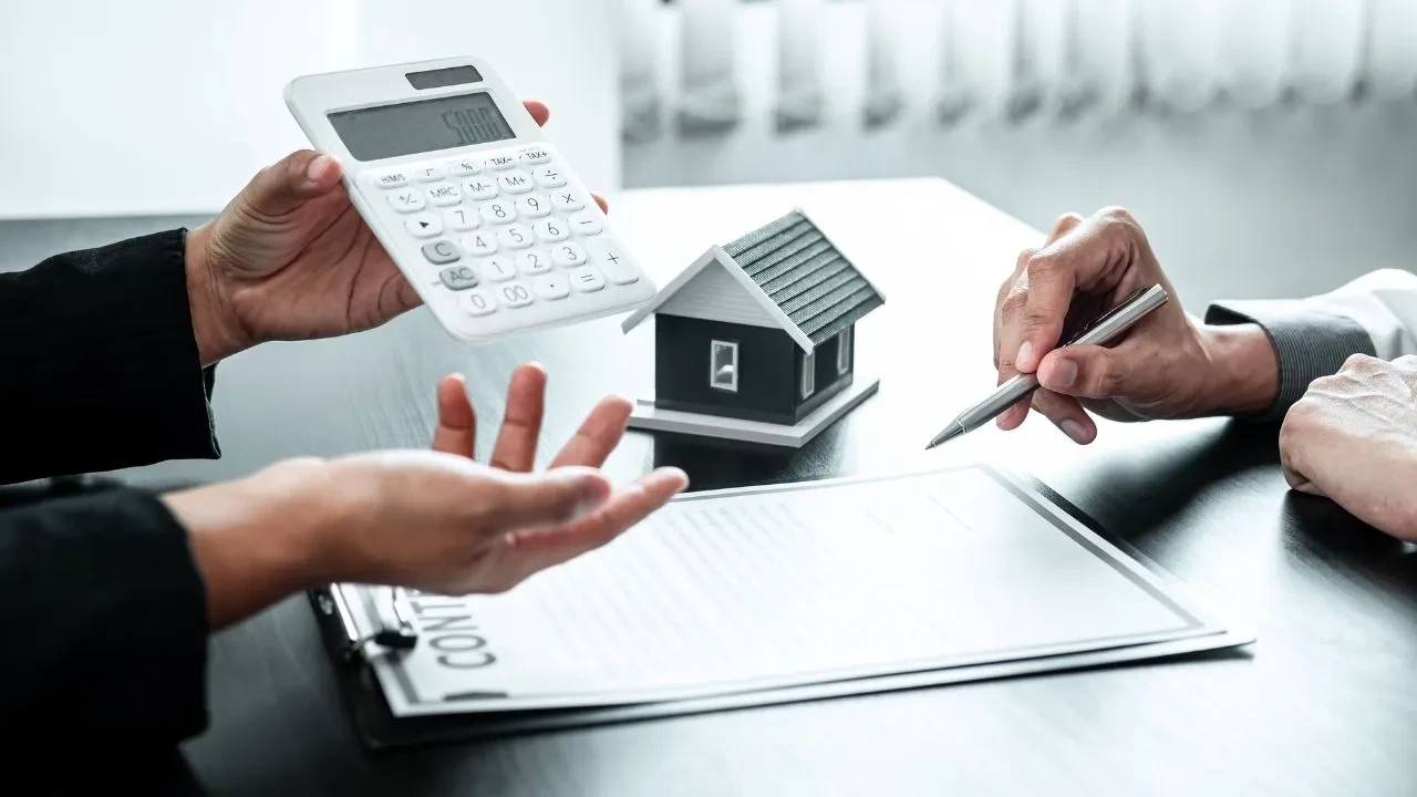 İkinci el araç ve konut alacaklar dikkat! İlan kuralları baştan yazıldı: Herkes giremeyecek