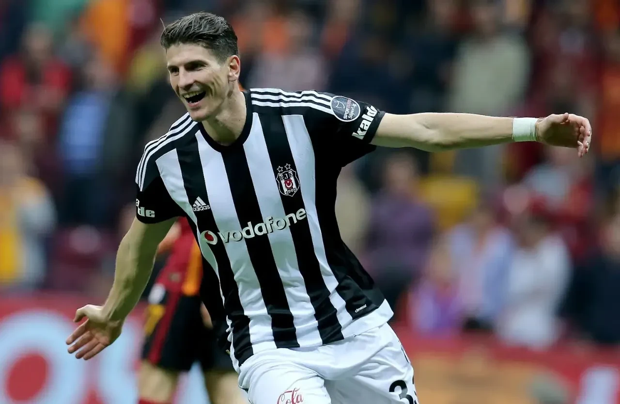 Mario Gomez geri mi dönüyor? Alman basınında dev iddia