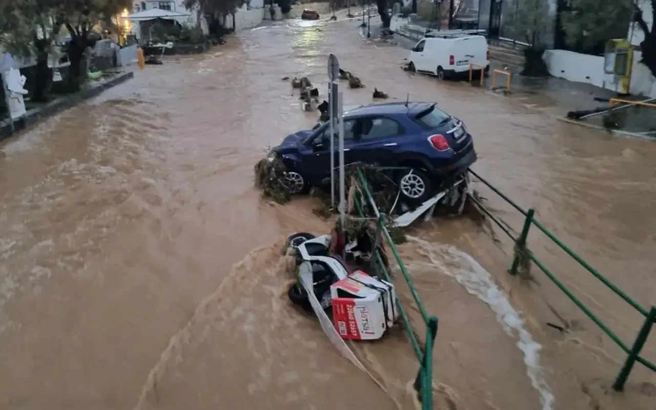 Yunanistan'da sel felaketi! Ordu alarma geçirildi