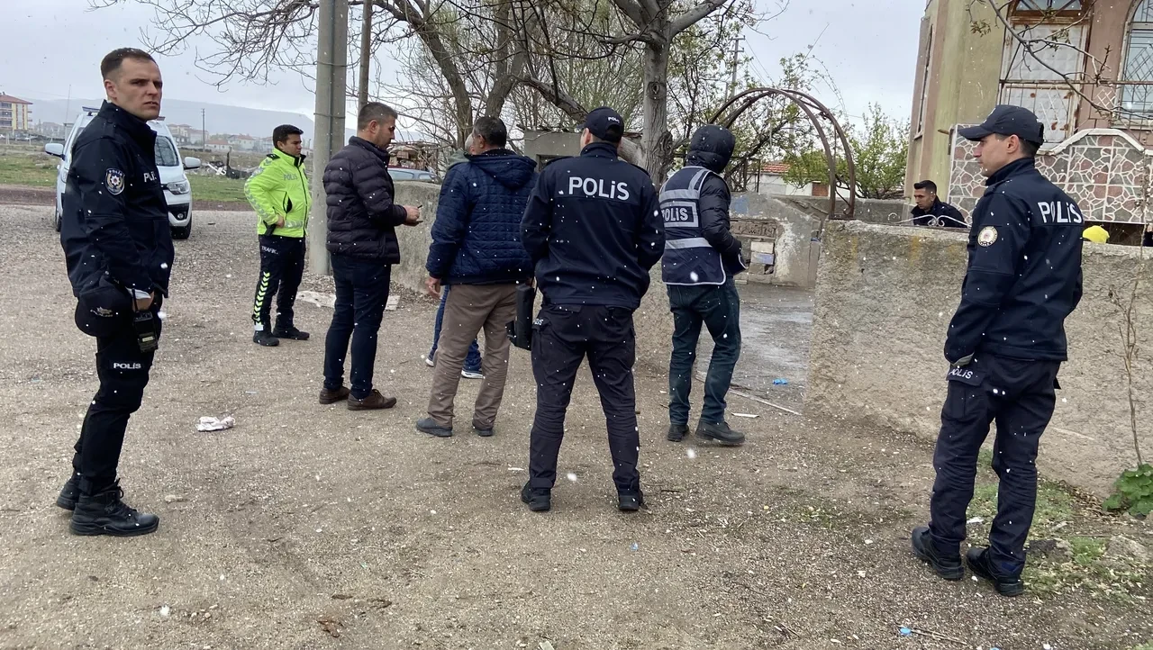 Adım adım takip sonrası operasyon! Polisten kaçmak isteyen şüpheli balkondan atladı