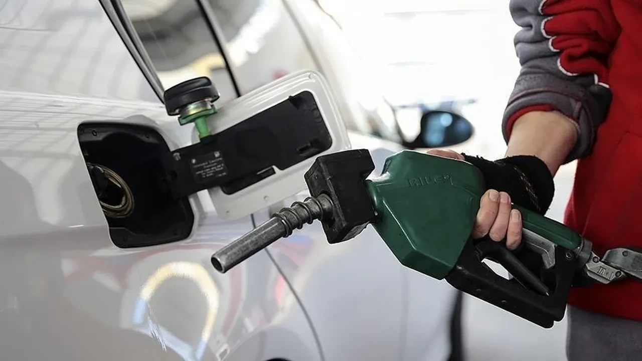 Benzine indirim var mı? Bir indirim daha geliyor