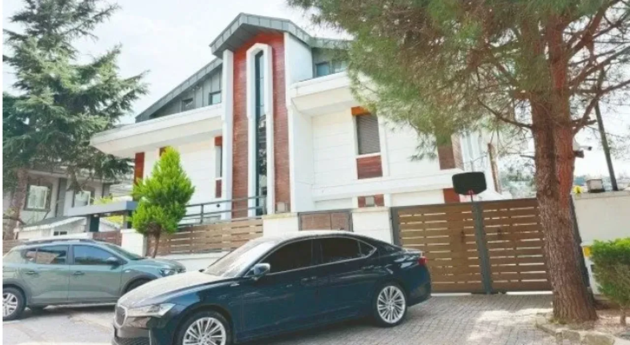 Ekrem İmamoğlu’nun danışmanı Murat Ongun bir yıllık kirayı peşin ödemiş! Aylık gelirim 350 bin TL demişti
