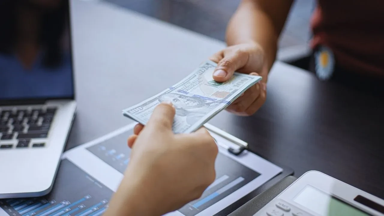 KKM'den çıkış hızlandı! Mevduat geriledi: Kredi ve kredi kartı kullanımı arttı